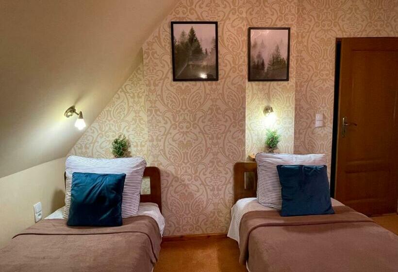 패밀리 룸, Dolina Sarenek