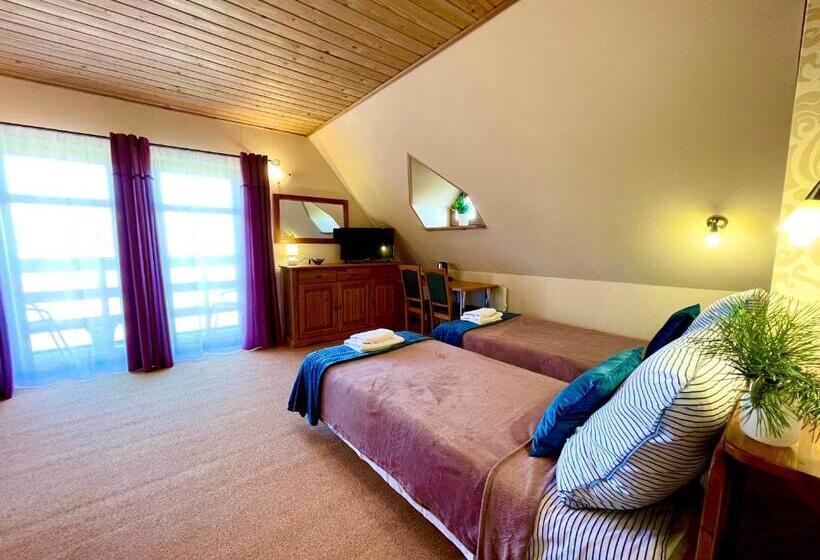 패밀리 룸, Dolina Sarenek