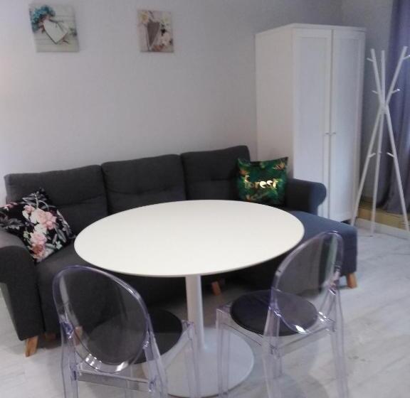 Fyrbädds Standardrum, Mizerówka Guest House