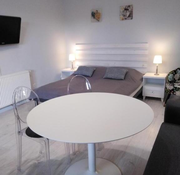 Fyrbädds Standardrum, Mizerówka Guest House