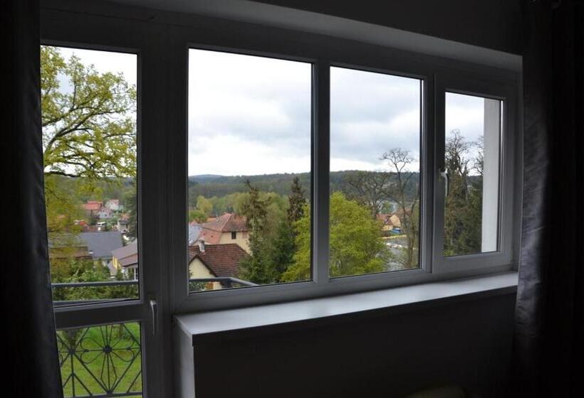 اتاق استاندارد با بالکن, Villarada