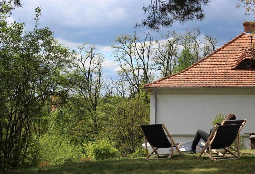 ویلای 1 خوابه, Villarada