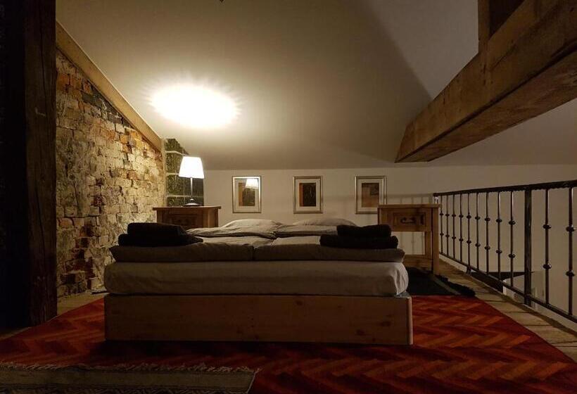 דירת דופלקס בת חדר שינה 1, Willa Rufina