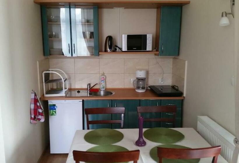 침실 1개 아파트, Za Bukiem