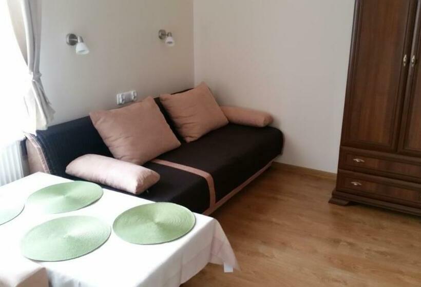 침실 1개 아파트, Za Bukiem