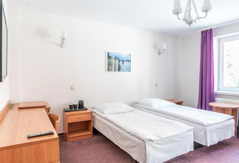 اتاق لوکس سه تخته, Resort Niegocin