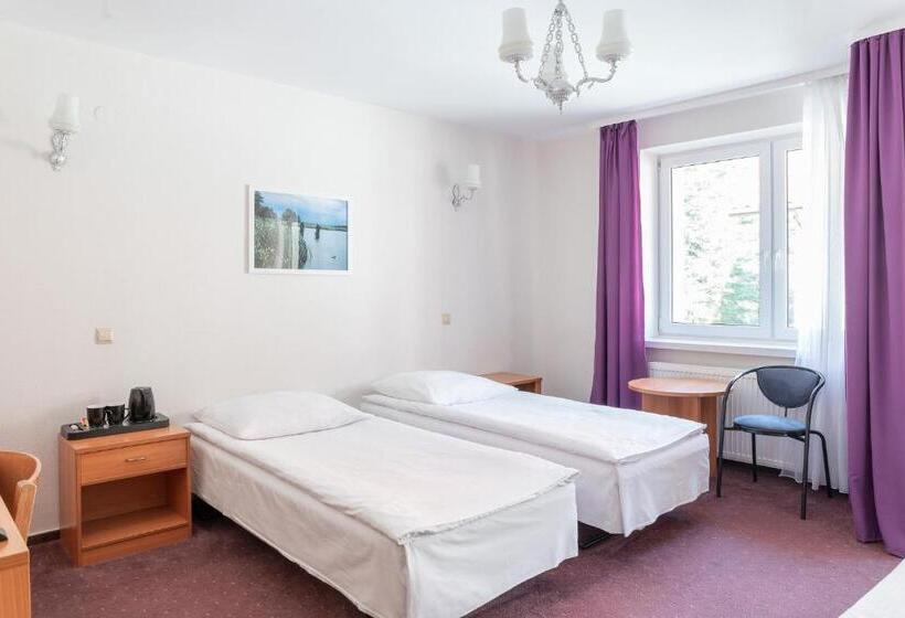 اتاق لوکس سه تخته, Resort Niegocin