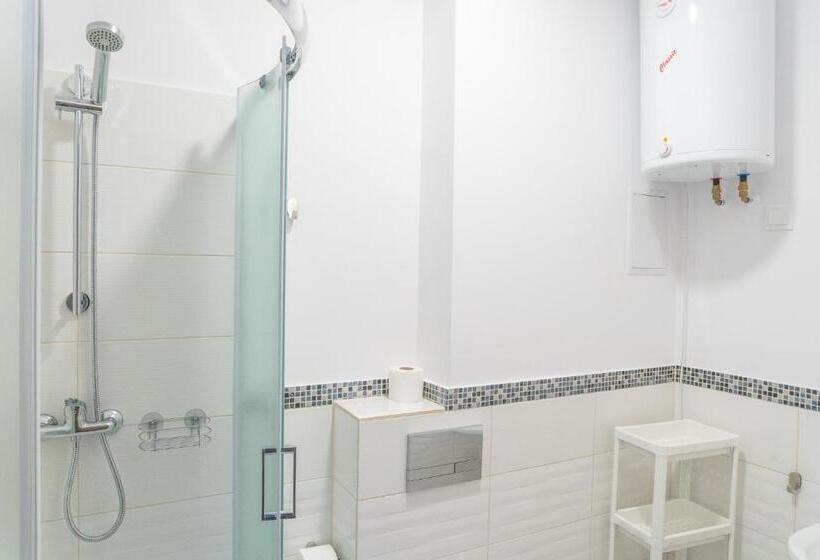 اتاق لوکس سه تخته, Resort Niegocin