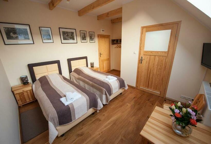 标准间, Siedem Drzew