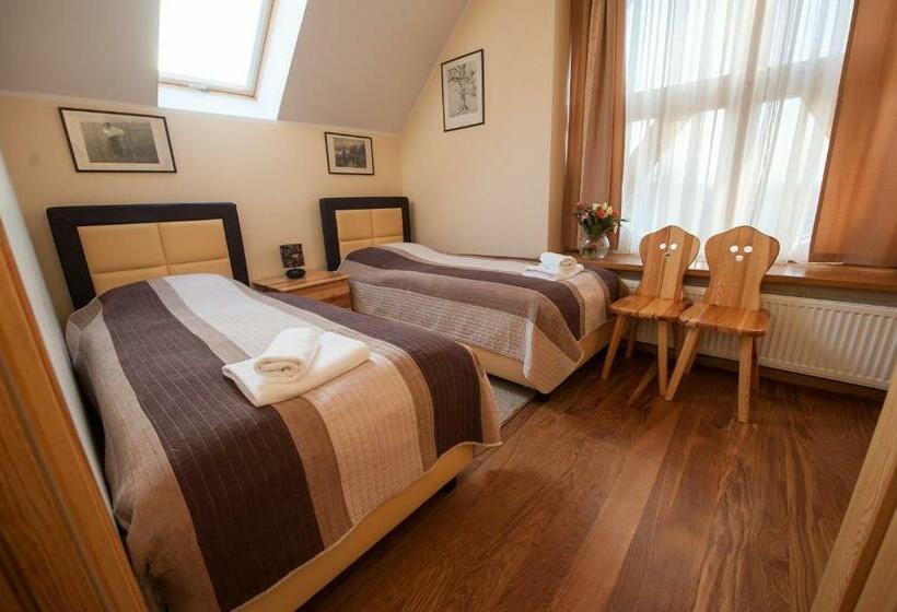 标准间, Siedem Drzew