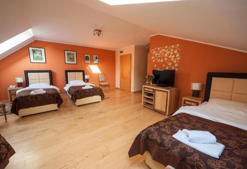 四人标准间, Siedem Drzew