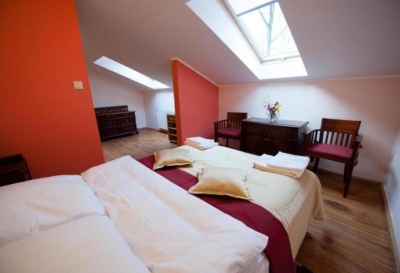 标准间, Siedem Drzew