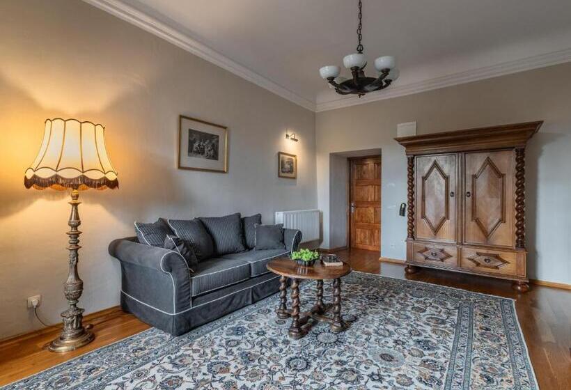 חדר דלוקס, Zamek Karpniki Schloss Fischbach