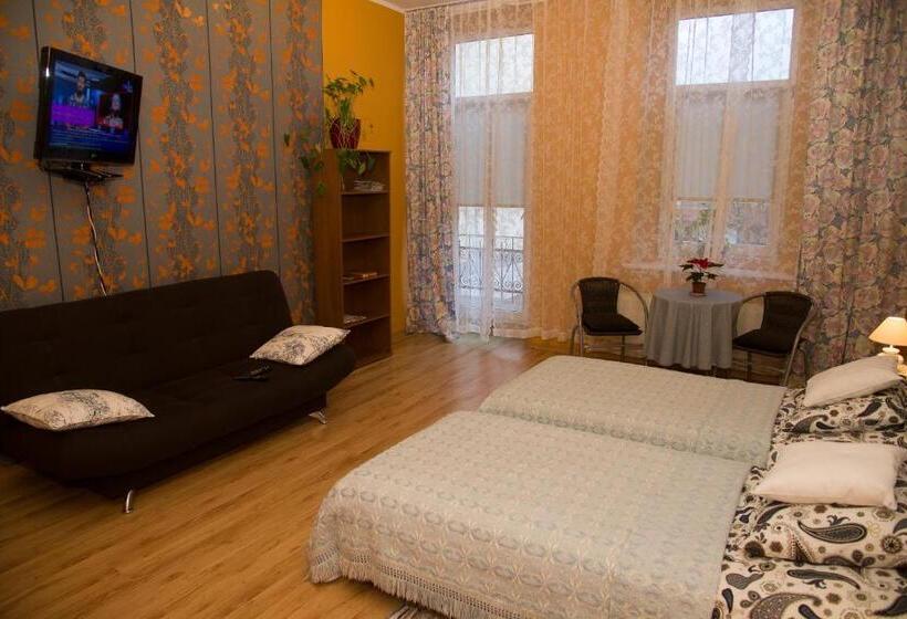 Трехместный Номер Стандарт с Балконом, Kamienica