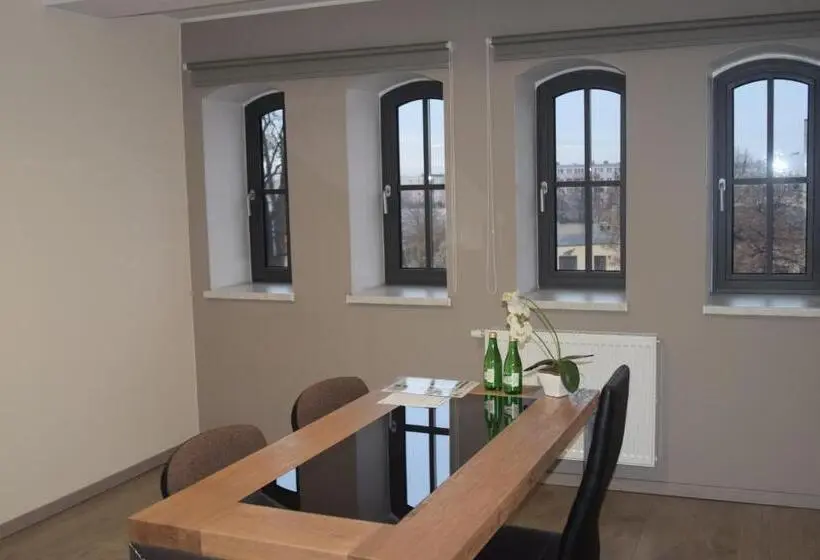 スイート, Apartamenty Zamkowa