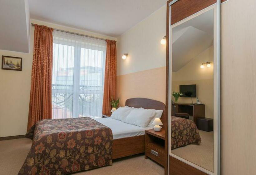 غرفة قياسية فردية, Leszczynowy Dworek