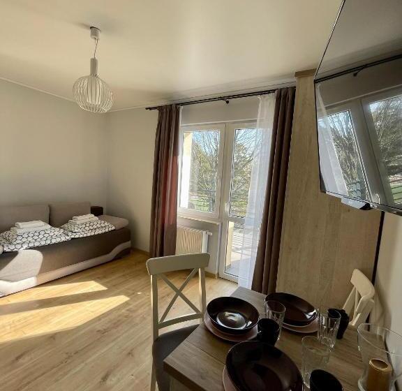 اتاق استاندارد سه نفره, Oå›rodek Promenada Faleza