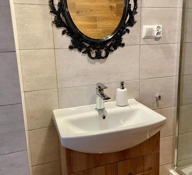 اتاق استاندارد چهار تخته, Oå›rodek Promenada Faleza