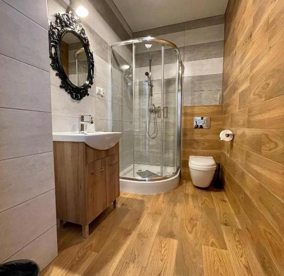 اتاق استاندارد چهار تخته, Oå›rodek Promenada Faleza