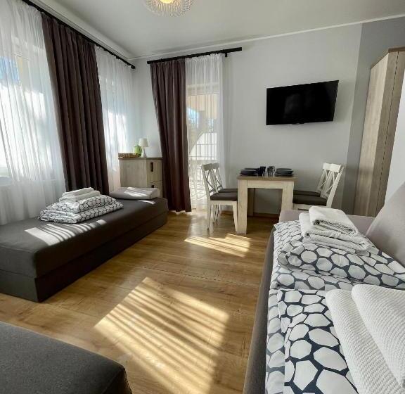 اتاق استاندارد چهار تخته, Oå›rodek Promenada Faleza