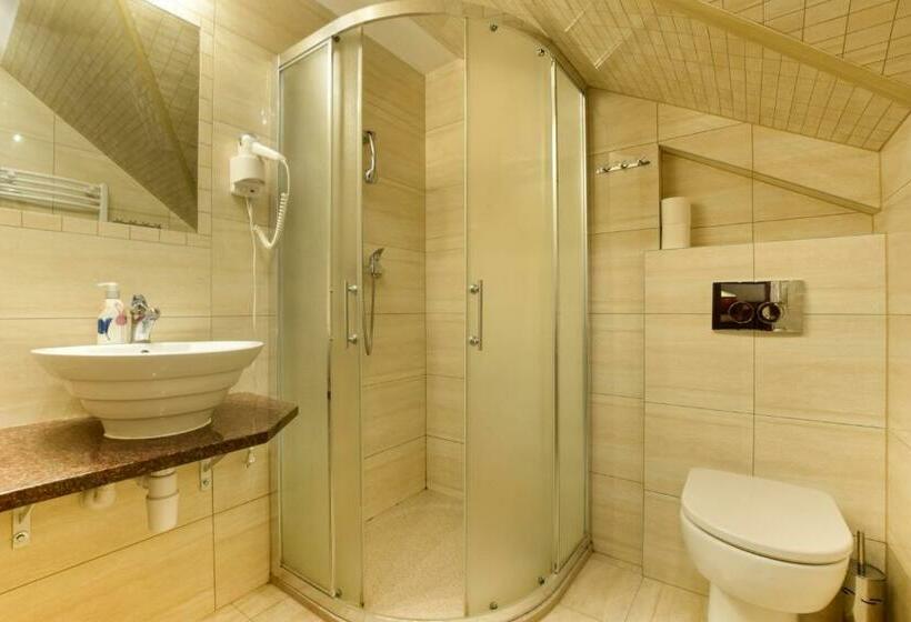 غرفة قياسية رباعية, Willa Pod Gwiazdami & Spa