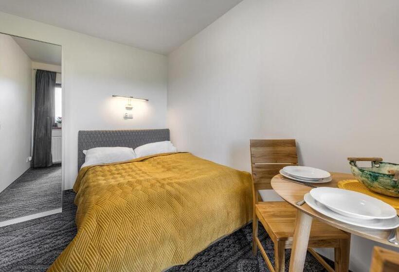 آپارتمان 1 خوابه با بالکن, Willa Regle