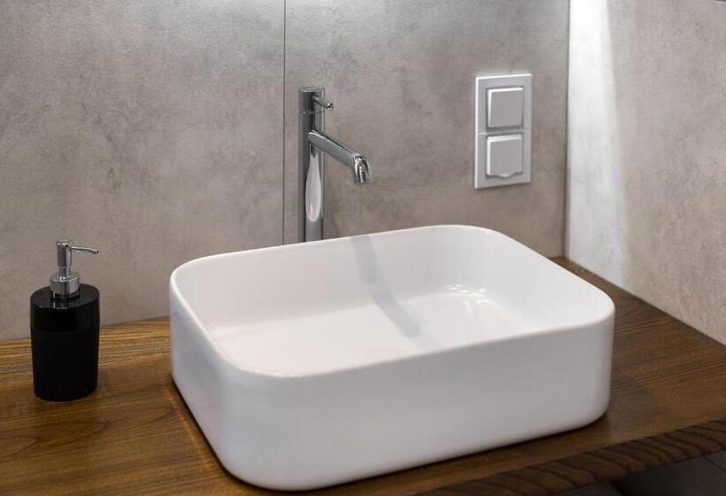 آپارتمان 2 خوابه, Willa Regle