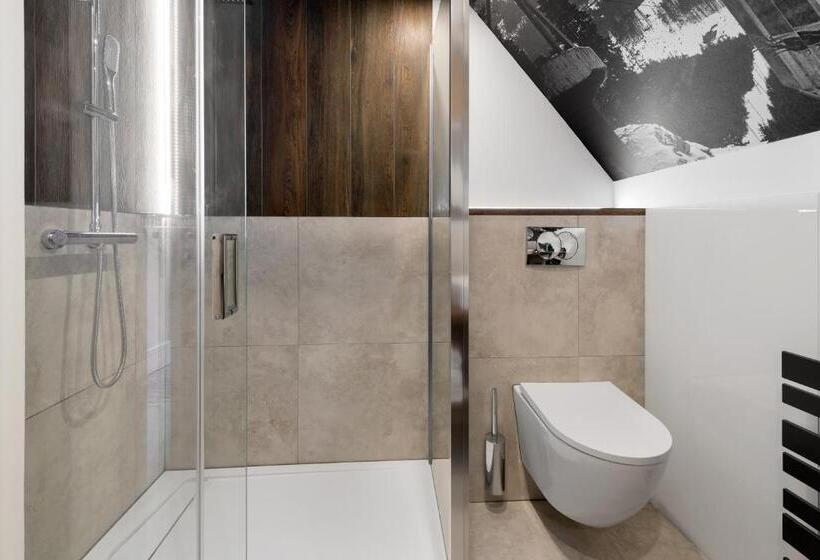 آپارتمان 2 خوابه, Willa Regle