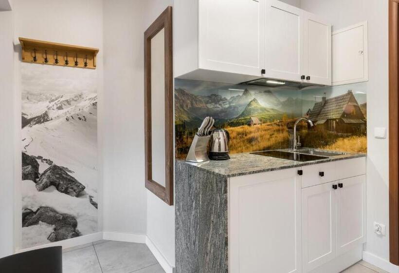 آپارتمان 1 خوابه با تراس, Willa Regle