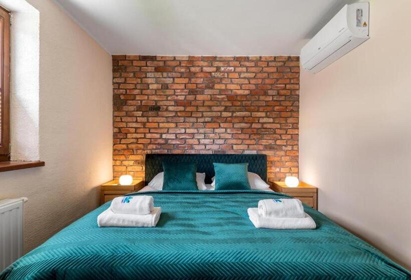 اتاق راحتی سه تخته, Willa Regle