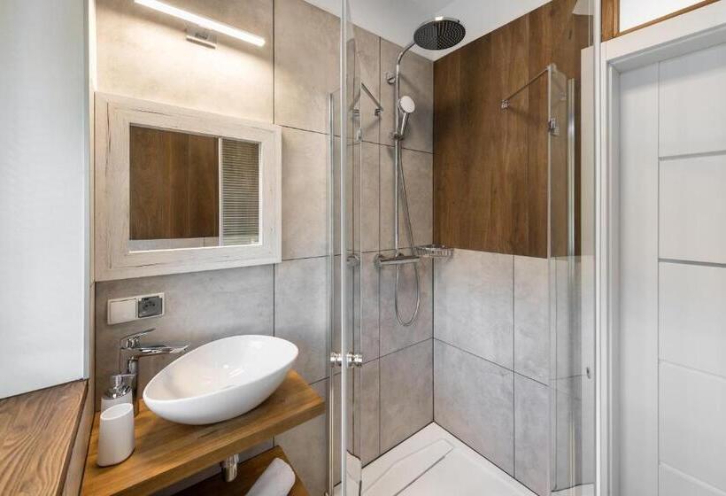 اتاق استاندارد با آشپزخانه, Willa Regle