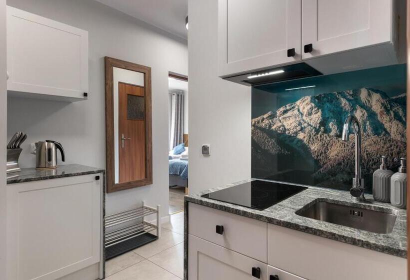 آپارتمان 1 خوابه, Willa Regle