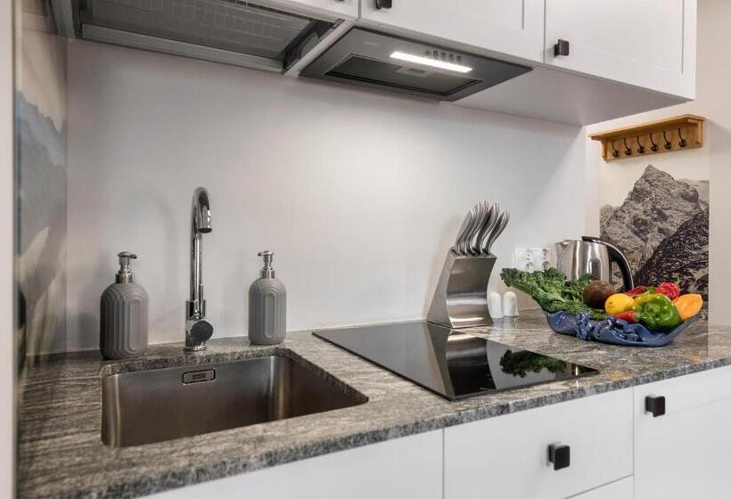 آپارتمان 1 خوابه با بالکن, Willa Regle