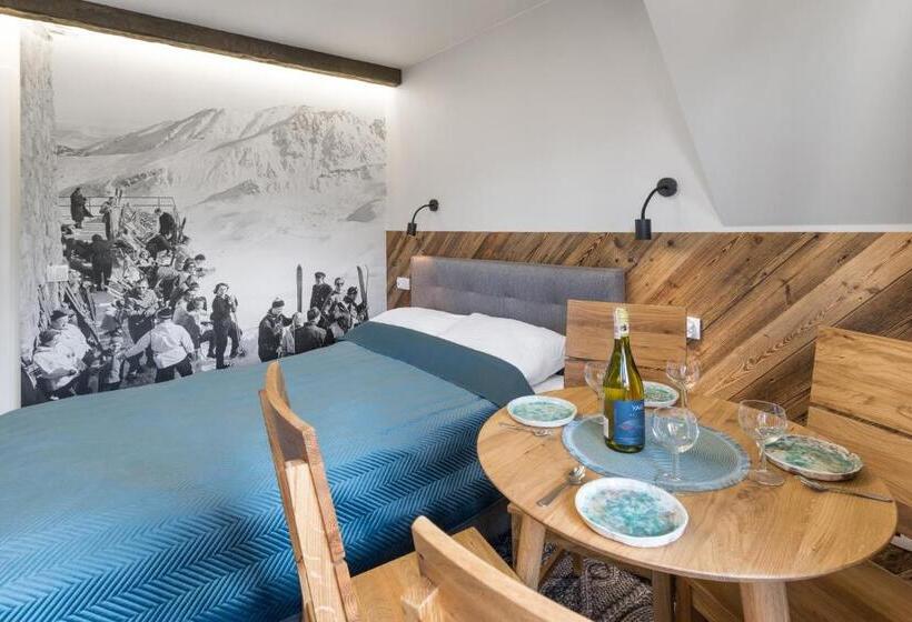 آپارتمان 2 خوابه, Willa Regle