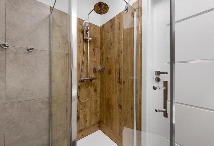 آپارتمان سوپریور 1 خوابه, Willa Regle