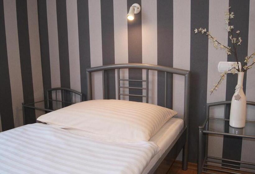 חדר סטנדרט, Zacisze