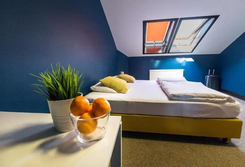 Standard-huone Jaettu Kylpyhuone, Hello Hostel & Apartments