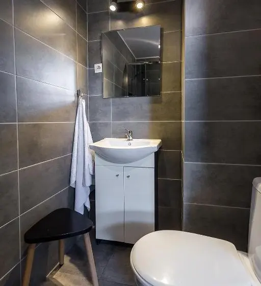 Standard Neljän Hengen Huone, Hello Hostel & Apartments