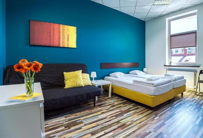 Четырехместный Номер Стандарт, Hello Hostel & Apartments