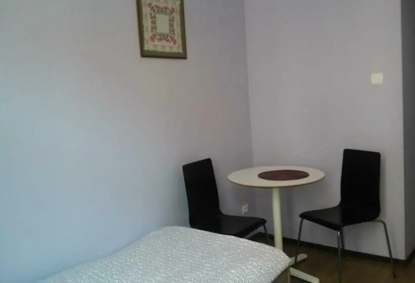 اتاق استاندارد, Hostel Imbir