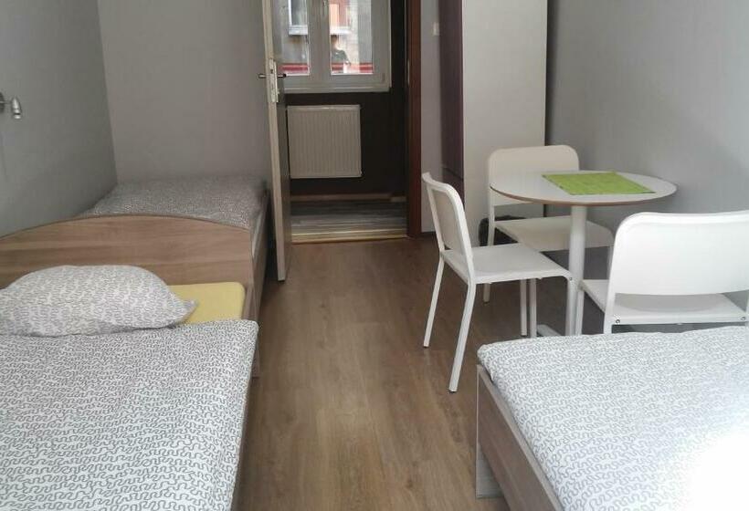 Номер Стандарт Трехместный, Hostel Imbir