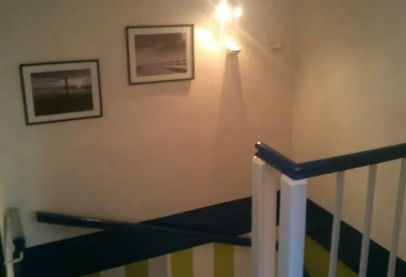 اتاق استاندارد یک نفره, Hostel Imbir