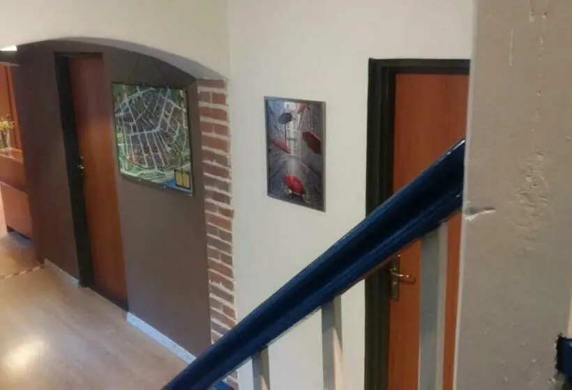 اتاق استاندارد یک نفره, Hostel Imbir