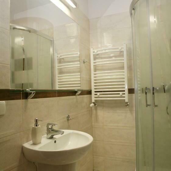 اتاق استاندارد سه نفره, Dom Pielgrzyma