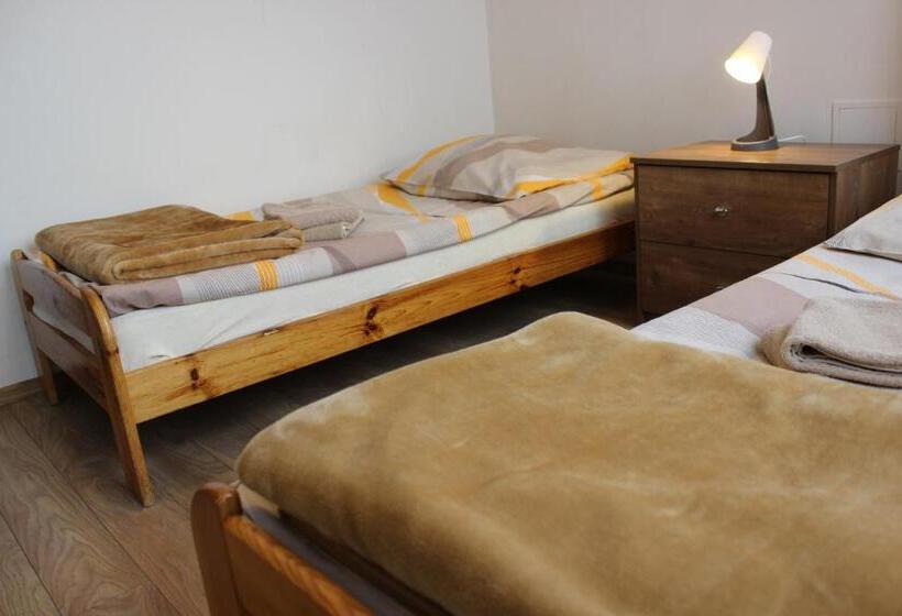 اتاق خانوادگی, Dom Pielgrzyma