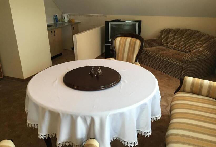 Номер Стандарт, Kamil