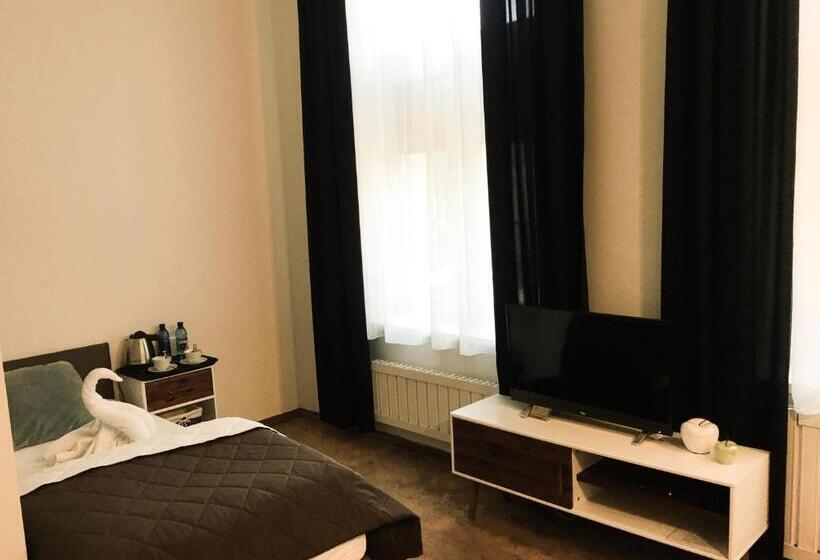 Номер Стандарт Индивидуальный, Kamil