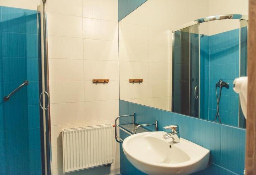 スタンダードルーム, Odejewscy