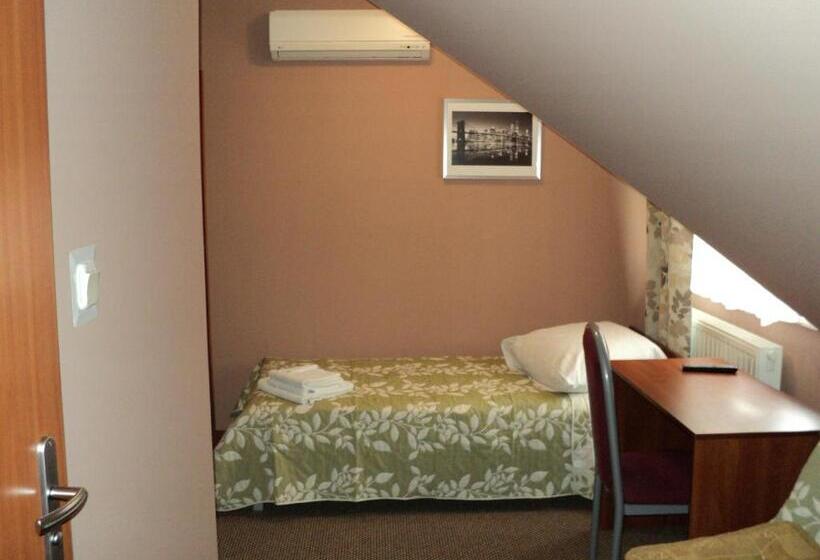 스탠다드 싱글 룸, Primagor