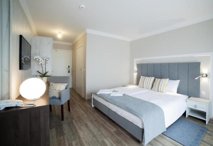 直达温泉标准间, & Spa Trzy Wyspy